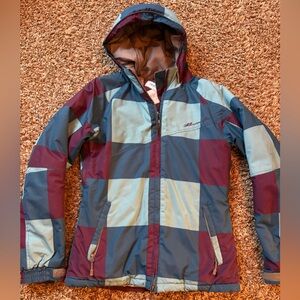 Millennium Three Women’s Ski/Snowboarding Jacket Small